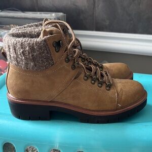 Women's Tan Ankle Boots